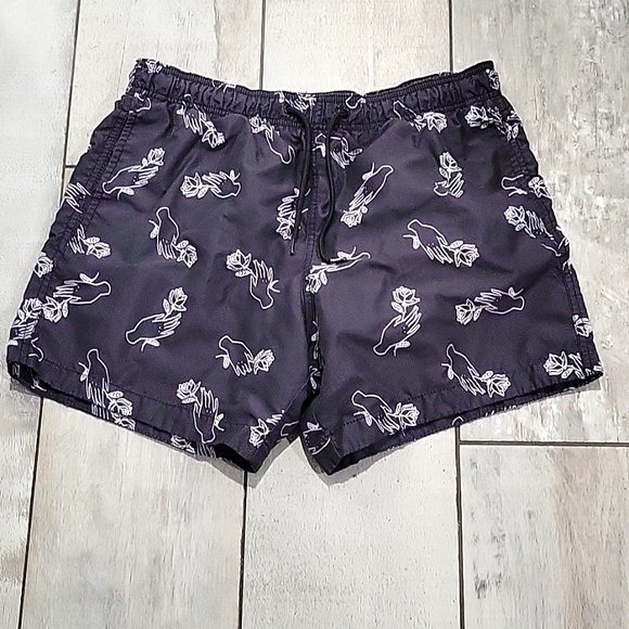 Unknown source Black swimming No lining 3 pockets size medium #465 - Picture 1 of 4